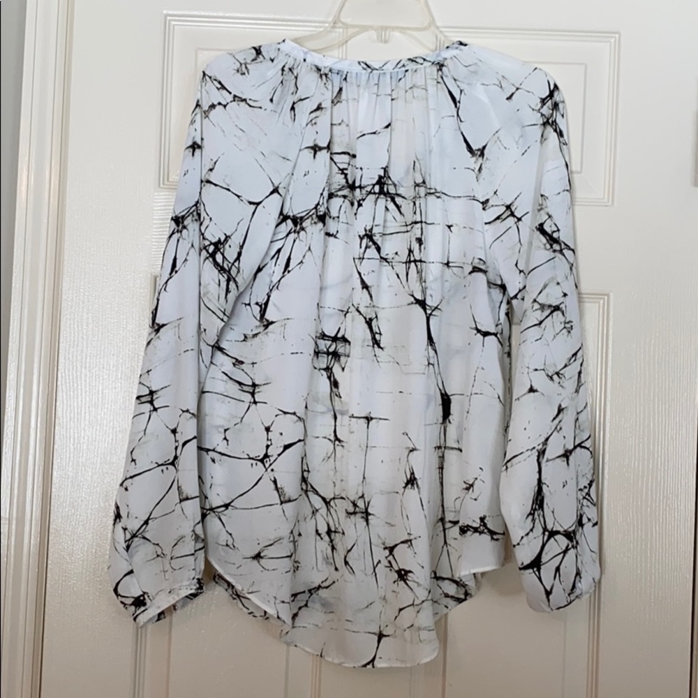 Blouse - Picture 2 of 5